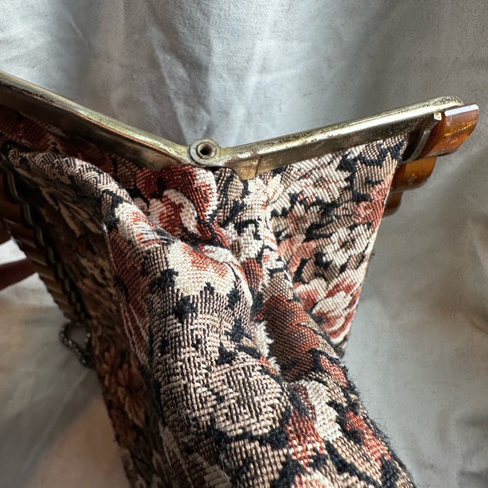 Vintage VTG Floral Tapestry Clutch with Chain Strap - Picture 15 of 15